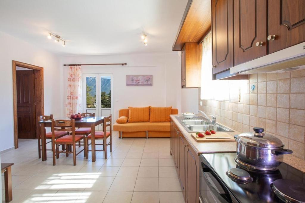 Liotrivi Apartments Vasilikí Exteriér fotografie